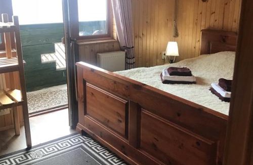 Yaremche House | Cottage Shchaslyvyi