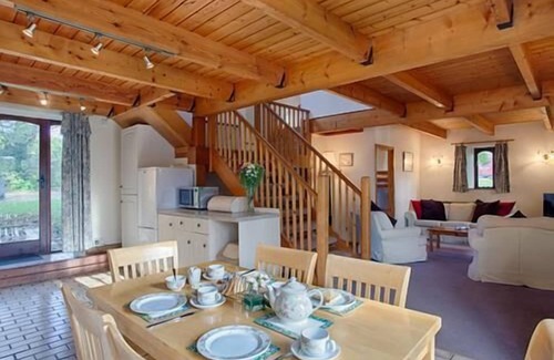 Cromer Cottage | Cottage standard private bathroom The Barn