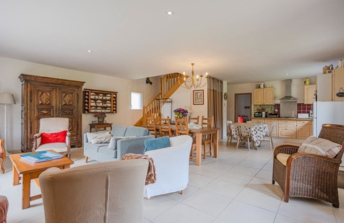 Bono Cottage | Cottage 'Ti Nevez' with Private Terrace, Private Garden and Wi-Fi