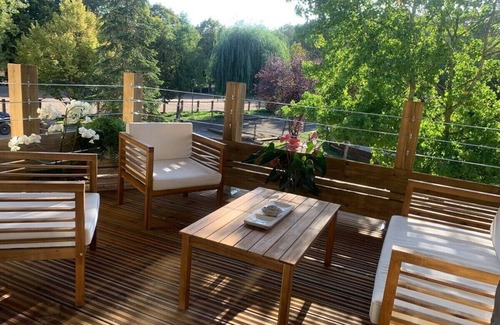Luneville Cottage | Cottage-Whirlpool bath-Cottage-Garden view