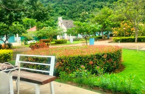 Nong Nam Daeng Resort | Cottages @ Hill Resort