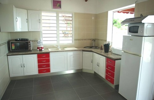 Saint-Francois Cottage | Cottages with swimming pool and SPA - Village Cove has water