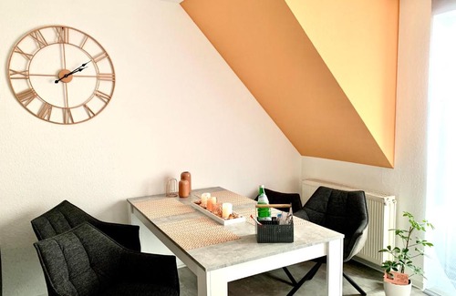 Cottbus Apartment | Cottbus-Apartments - Apricot Apartment I privat I Wifi I Küche I Balkon