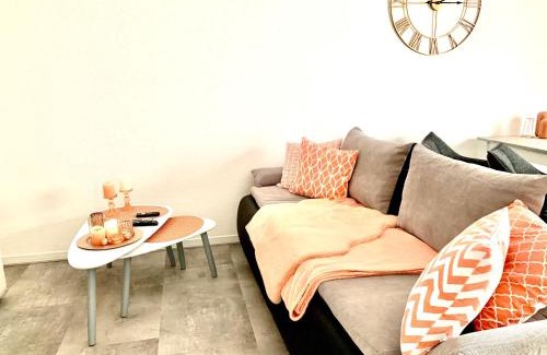 Cottbus Apartment | Cottbus-Apartments - Apricot Apartment I privat I Wifi I Küche I Balkon