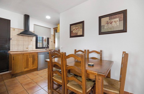 Chiclana de la Frontera Villa | Country House 'El Sotillo' with Private Pool, Wi-Fi and Air Conditioning