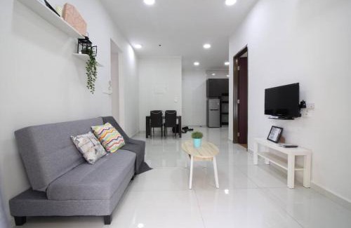 Central District Apartment | Country Garden Danga Bay by RR JBcity