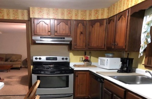 Weston House | Country Home in Weston Vermont Welcomes You!