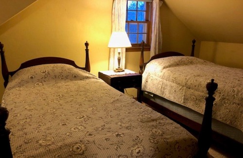 Weston House | Country Home in Weston Vermont Welcomes You!