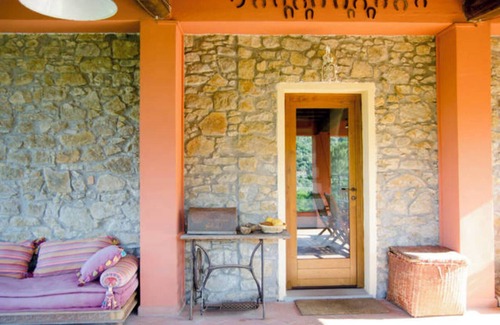 Saturnana Villa | Country home near town, close to services and places of interest!