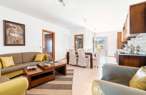 South Rhodes Apartment | Country House 'Blue Pearl Apolakkia 1' with Shared Pool, Shared Terrace and Wi-Fi