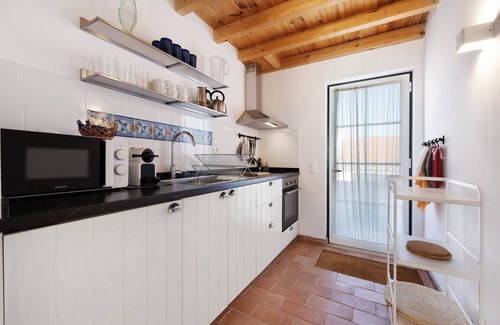 Donalda Villa | Country House "Daniel Cottage" with Mountain View, Shared Pool & Wi-Fi