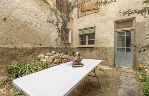 Juncosa House | Country House 'Estel Miracle' with Private Terrace and Private Garden
