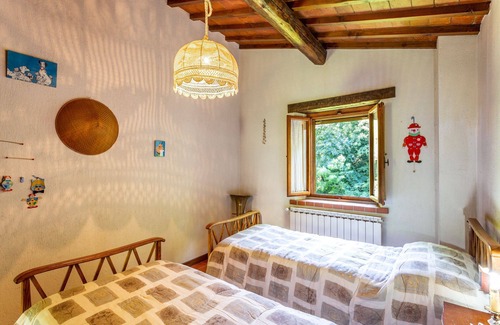 Molezzano Other | Country House/Farm House in Molezzano with 2 bedrooms sleeps 4