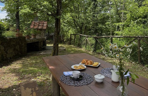 Pontito Other | Country House/Farm House in Sorana with 2 bedrooms sleeps 6