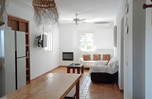 Arahal House | Country House 'Valle Verde' with Private Pool, Wi-Fi and Air Conditioning