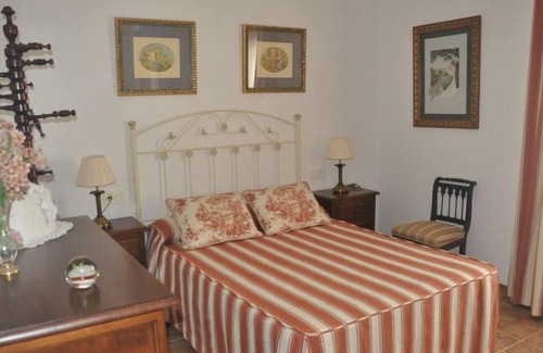 Motril Cottage | Country house with garden, saltwater pool and internet access.