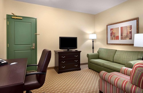 Concord Hotel | Country Inn & Suites by Radisson, Concord (Kannapolis), NC