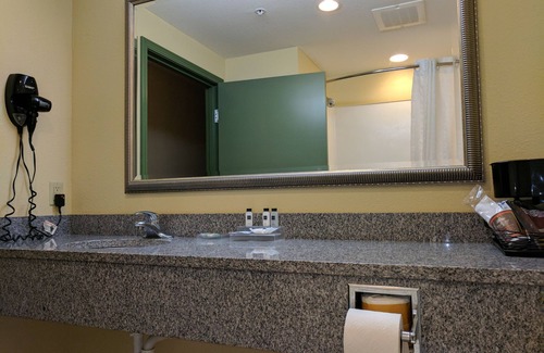 Tallahassee Hotel | Country Inn & Suites by Radisson, Tallahassee-University Area, FL