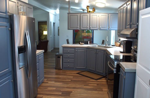 Cunningham House | Country Living. 10 minutes to Moses Lake, 10 minutes to Warden