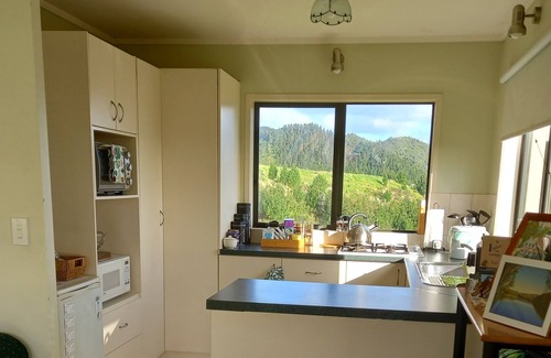 Glorit Cabin | Country Lodge with stunning views.A quiet retreat to get away from it all.
