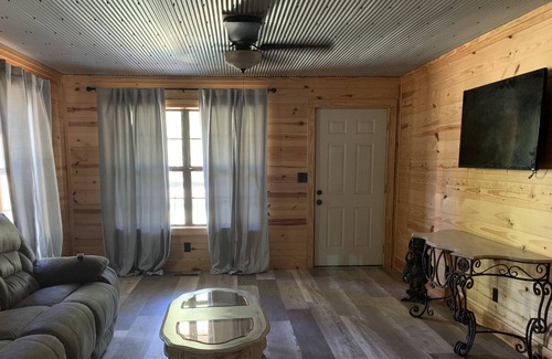 Oxford House | Country Quaint