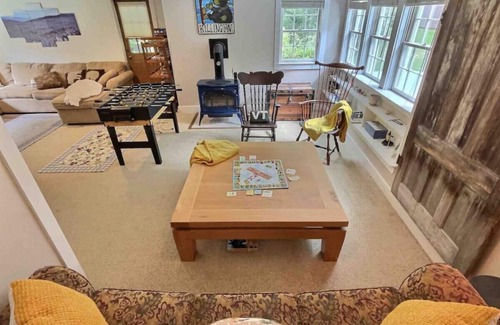 Killington House | CountryBear- AC, Pool, Hot Tub, Fire Pit, Grill