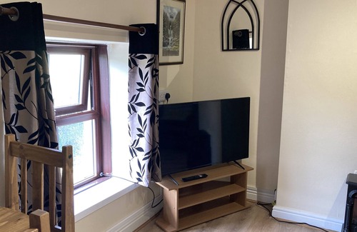 Glanwydden House | Countryside Apartment with private garden | Llandudno | Rhos on Sea