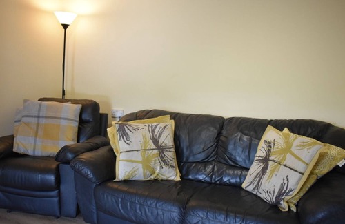 Glanwydden House | Countryside Apartment with private garden | Llandudno | Rhos on Sea