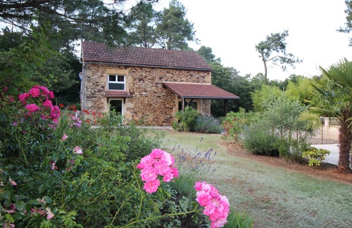 Montcabrier House | Countryside rental with private pool at the tip of three departments