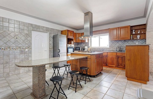 Sargacal Villa | Countryside Villa with Pool, Jacuzzi, Wi-Fi, Terraces & Garden