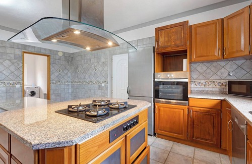 Sargacal Villa | Countryside Villa with Pool, Jacuzzi, Wi-Fi, Terraces & Garden