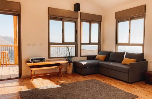 Neve Ativ Villa | Couple's Gem near Mount Hermon - Saropela