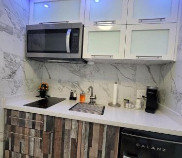 Cabezas Apartment | Couples Oceanview Getaway