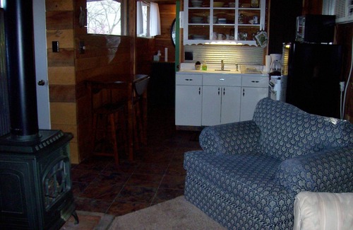 Shell Knob Cabin | Couples Only Cabin at the Green Cocoon on Table Rock Lake
