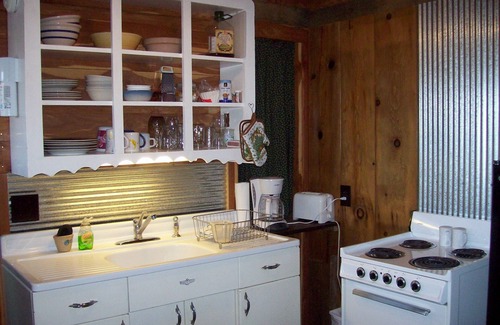 Shell Knob Cabin | Couples Only Cabin at the Green Cocoon on Table Rock Lake