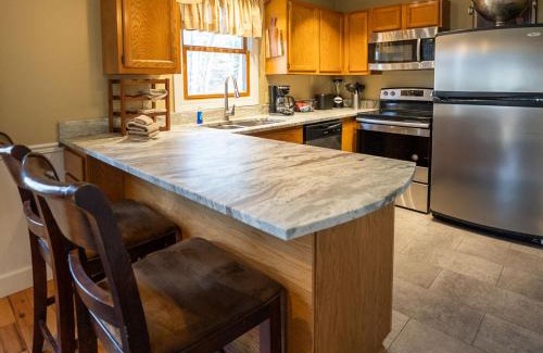 Logan House | Couples Paradise I - by The Chalets