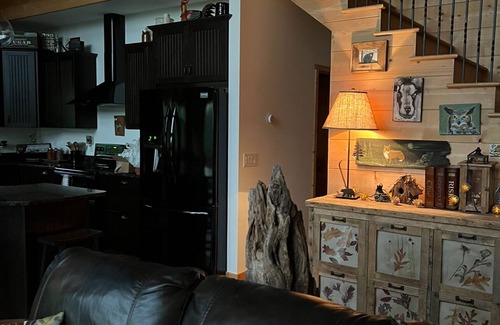 Franklin Cabin | Couples Paradise: Soothing Sunset & Starry Nights Await!
