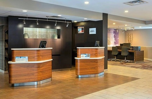 Red Bank - Tinton Falls Hotel | Courtyard by Marriott Lincroft Red Bank