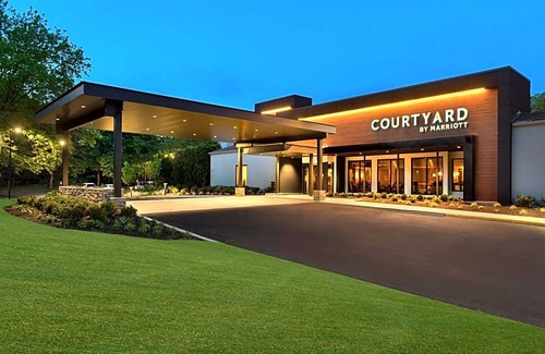 Red Bank - Tinton Falls Hotel | Courtyard by Marriott Lincroft Red Bank