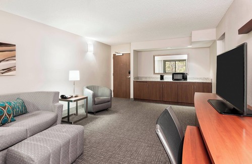 Asheville Hotel | Courtyard by Marriott Asheville