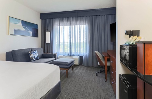 Austin Hotel | Courtyard by Marriott Austin Airport