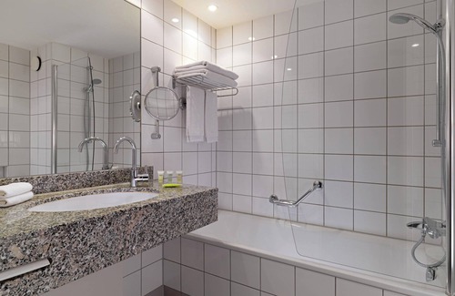 Hafen Hotel | Courtyard by Marriott Düsseldorf Hafen
