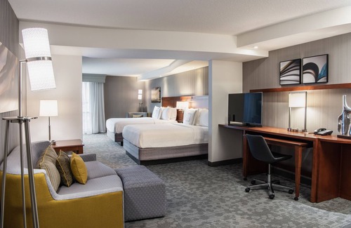West Edmonton Hotel | Courtyard by Marriott Edmonton West