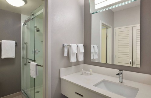 Fort Myers Hotel | Courtyard by Marriott Fort Myers Cape Coral