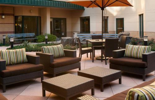 Newport Hotel | Courtyard By Marriott Jersey City Newport