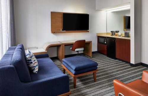 Downtown Nashville Hotel | Courtyard by Marriott Nashville Downtown