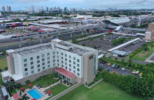 Cerro Viento Hotel | Courtyard by Marriott Panama Metromall