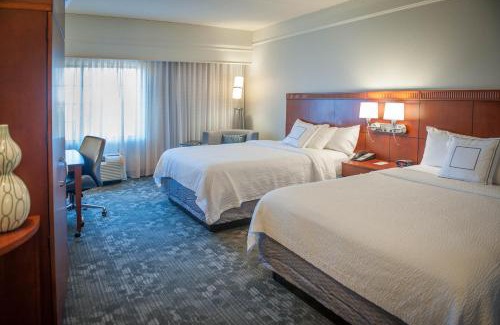Downtown Hotel | Courtyard by Marriott Pensacola Downtown