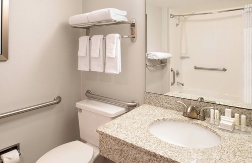 Parkrose Hotel | Courtyard by Marriott Portland Airport
