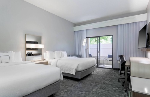 Tampa Hotel | Courtyard by Marriott Tampa Brandon